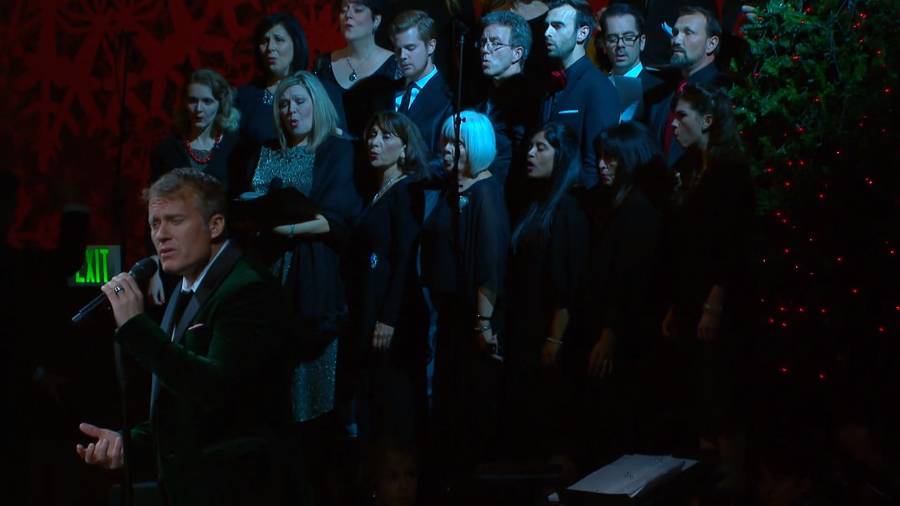 Ensemble sings "Silent Night" Ensemble sings "Silent Night"