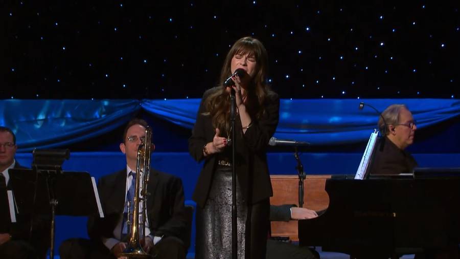 Holly Abeel sings "All is Well" Holly Abeel sings "All is Well"